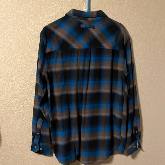Legendary men’s flannel shirt button front - Picture 4 of 7